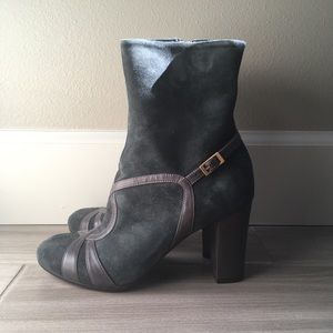 NWOT Chie Mihara suede boots